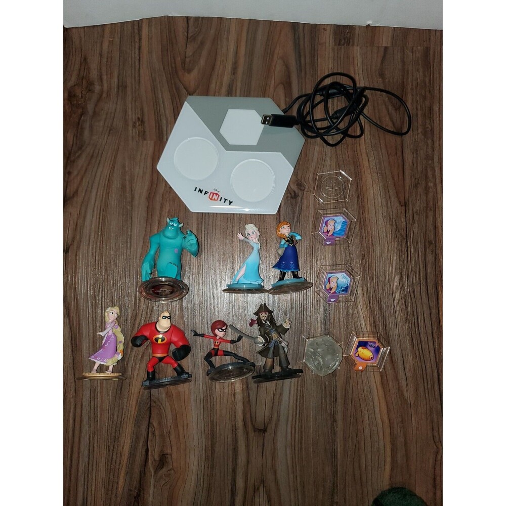 Disney Infinity And Infinity 2.0 Edition Xbox 360 With Manuals, Portal, Figures - Picture 6 of 16